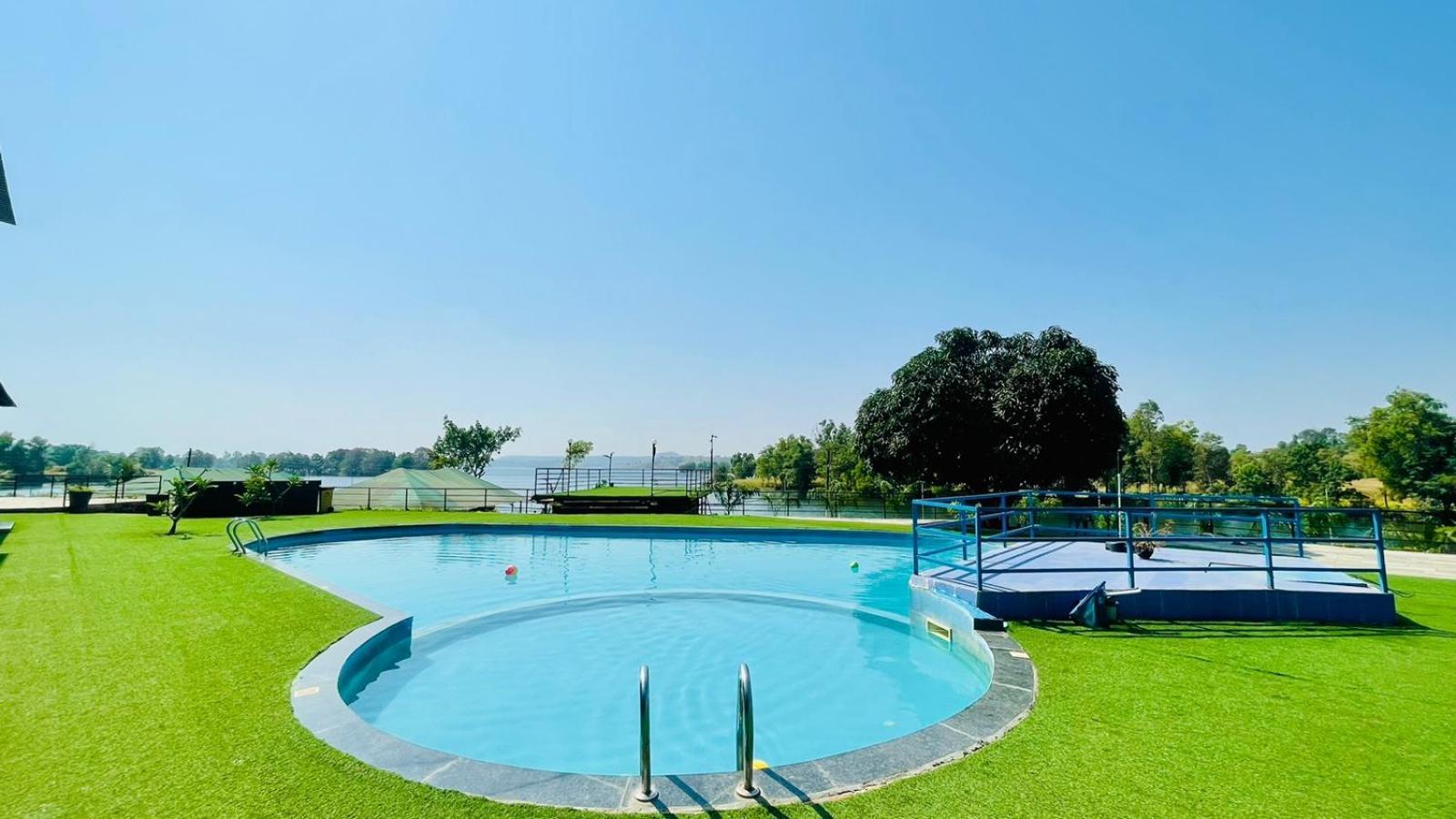 Amigos Lake Resort-Igatpuri, Maharashtra Esterno foto